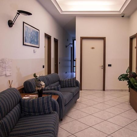 Alloggi Vitale Cesano Maderno Exteriör bild